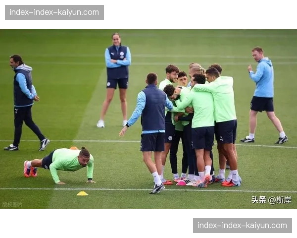 摩纳哥与里昂的欧冠资格直接对话，战术前瞻与关键对位解析