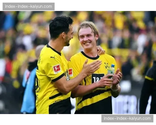 特写：时隔三年重返欧冠淘汰赛，罗伊斯在更衣室的赛前演讲